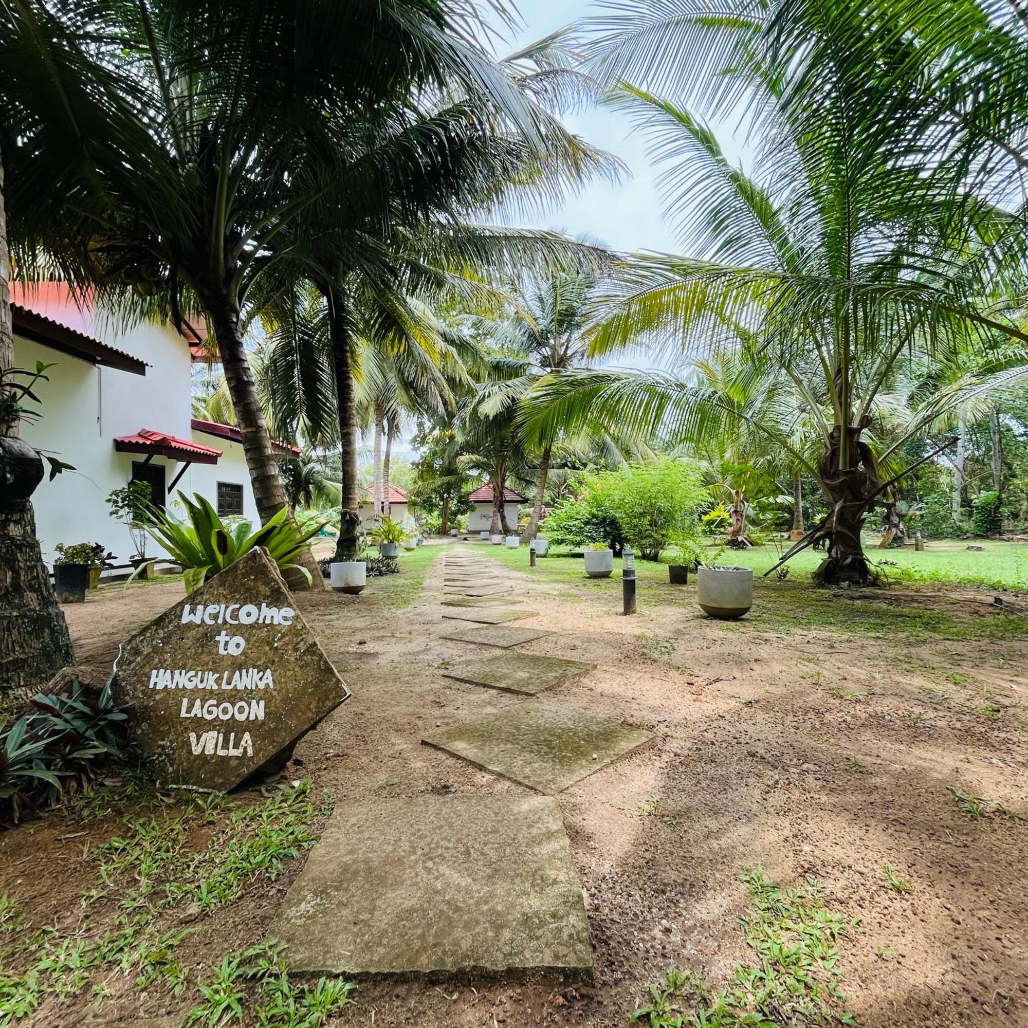 Hanguk Lanka Lagoon Villa Tangalle Esterno foto