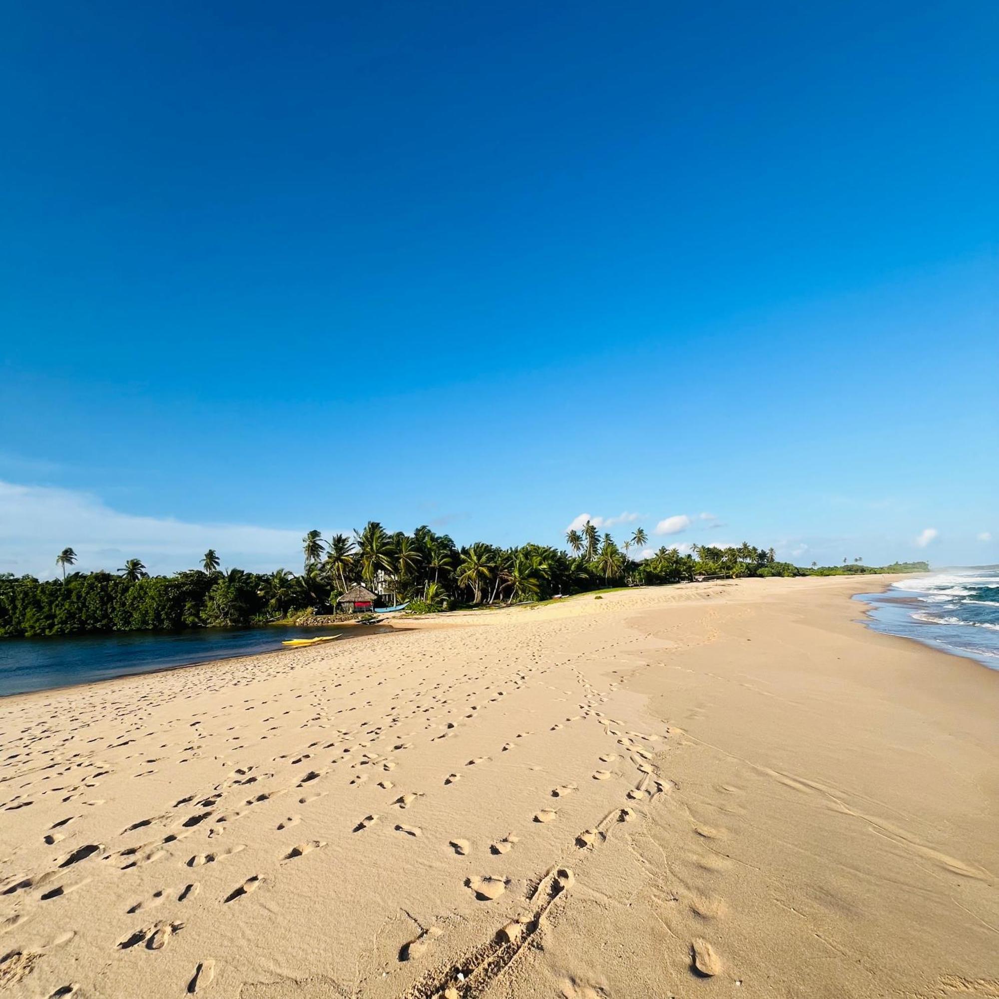 Hanguk Lanka Lagoon Villa Tangalle Esterno foto