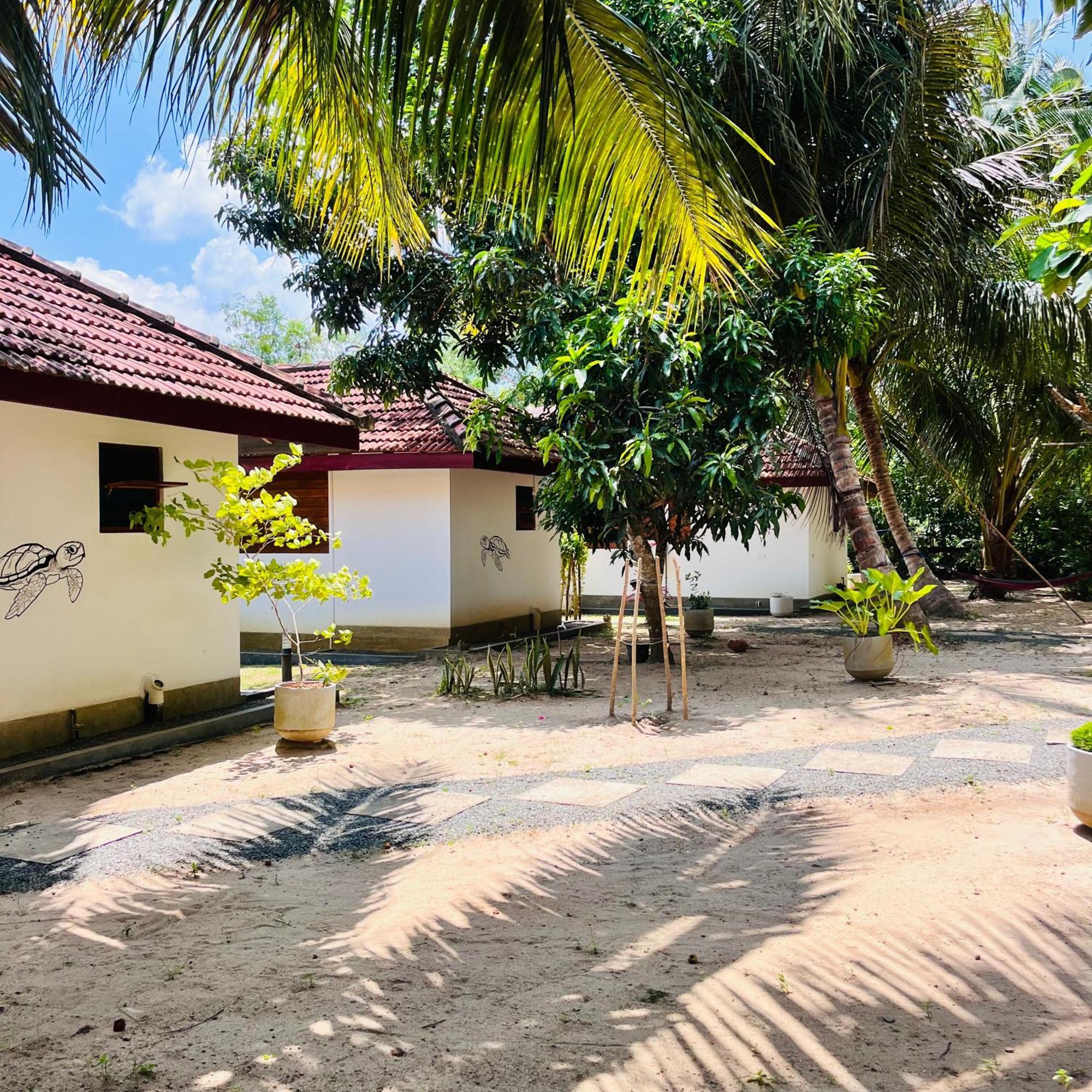 Hanguk Lanka Lagoon Villa Tangalle Esterno foto