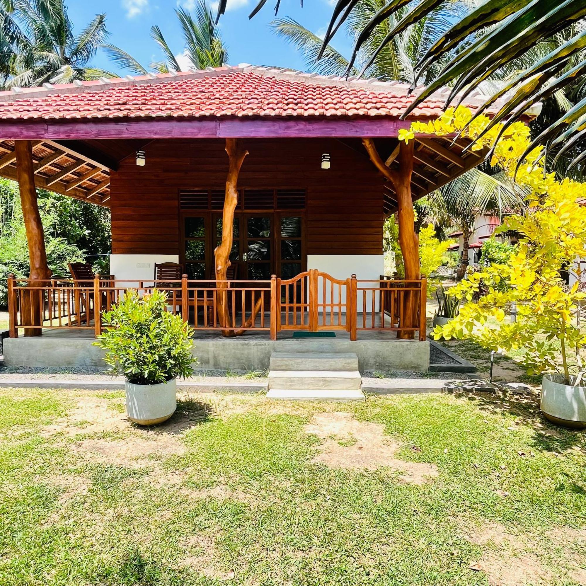 Hanguk Lanka Lagoon Villa Tangalle Esterno foto