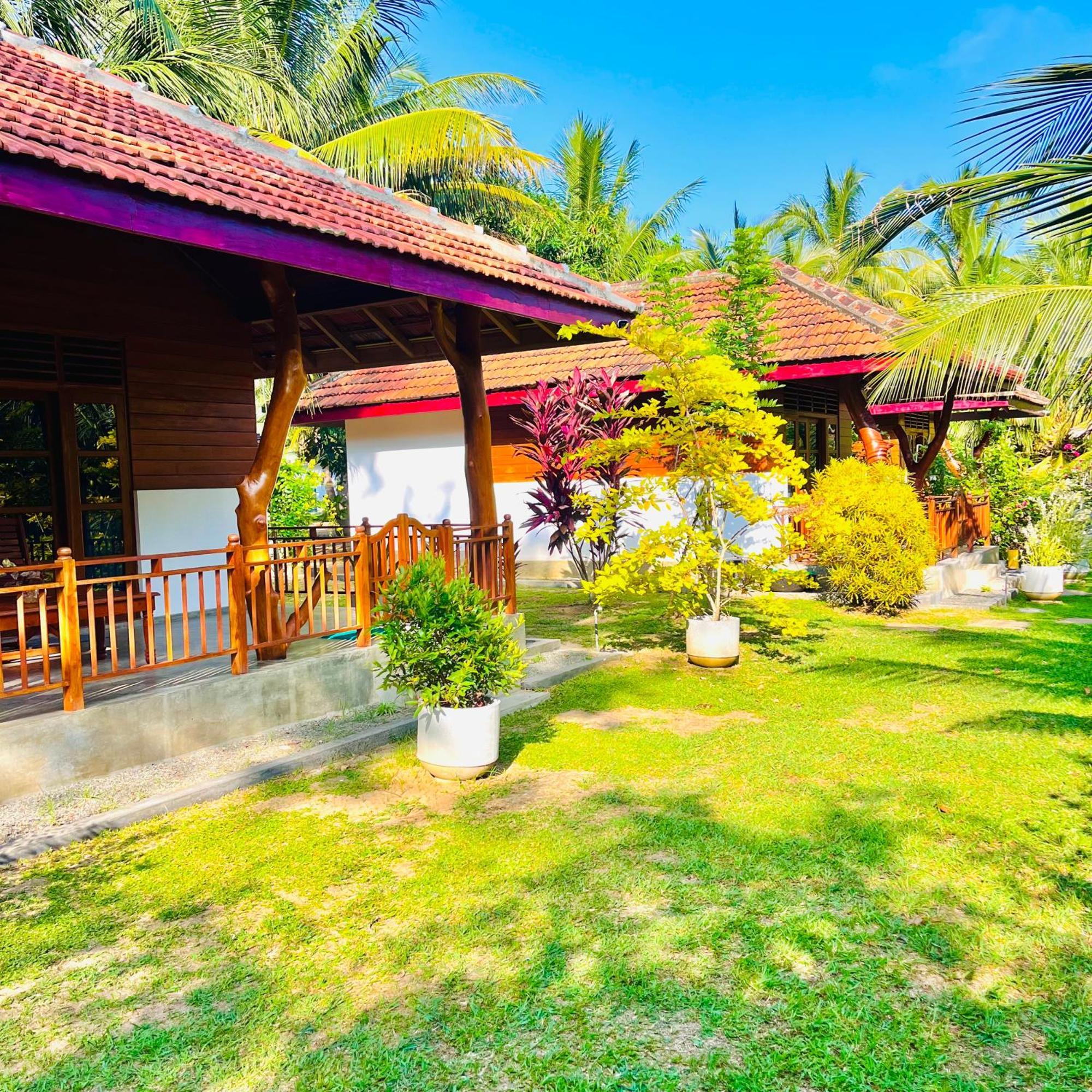 Hanguk Lanka Lagoon Villa Tangalle Esterno foto