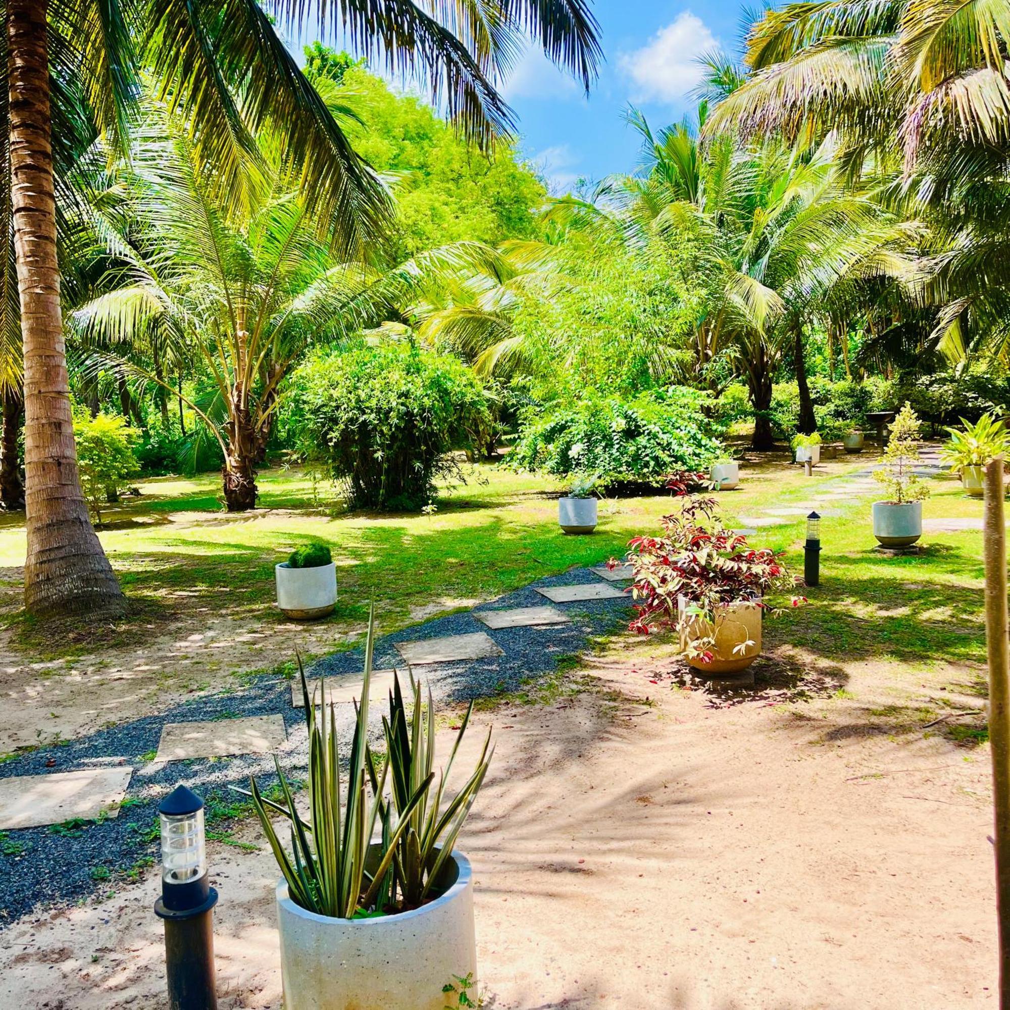 Hanguk Lanka Lagoon Villa Tangalle Esterno foto